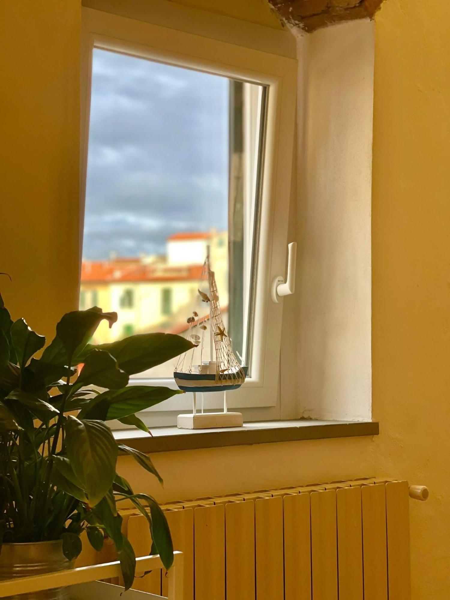 Susannas Lovely New Apartment Livorno Eksteriør bilde